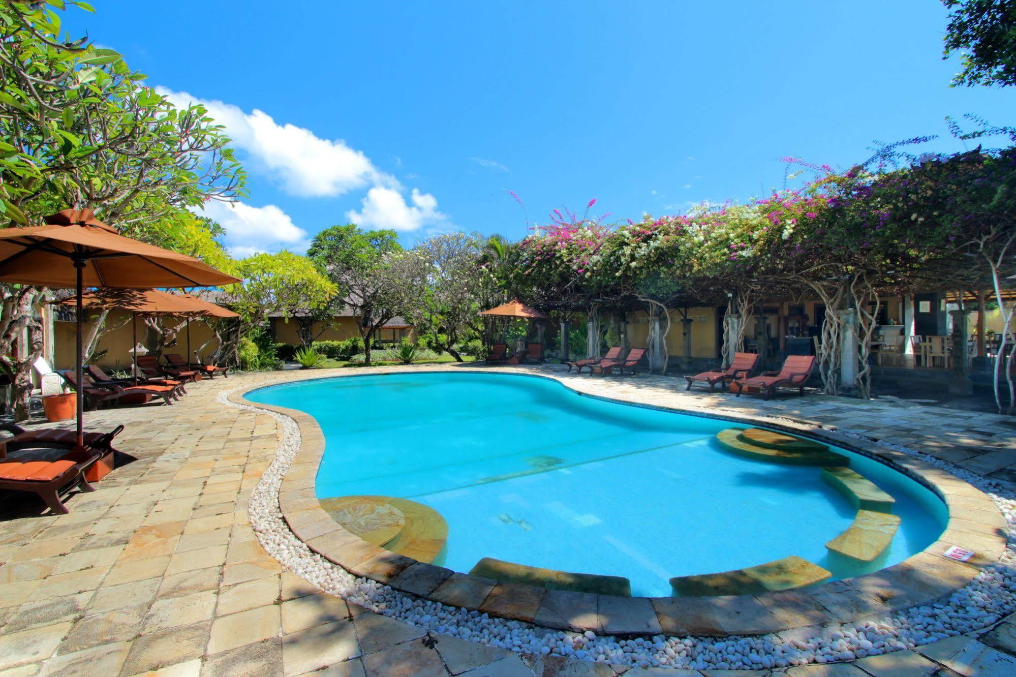 Готель Matahari Terbit Bali Нуса-Дуа Екстер'єр фото